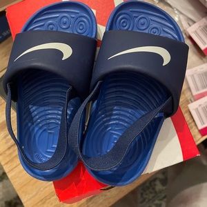 Nike slides